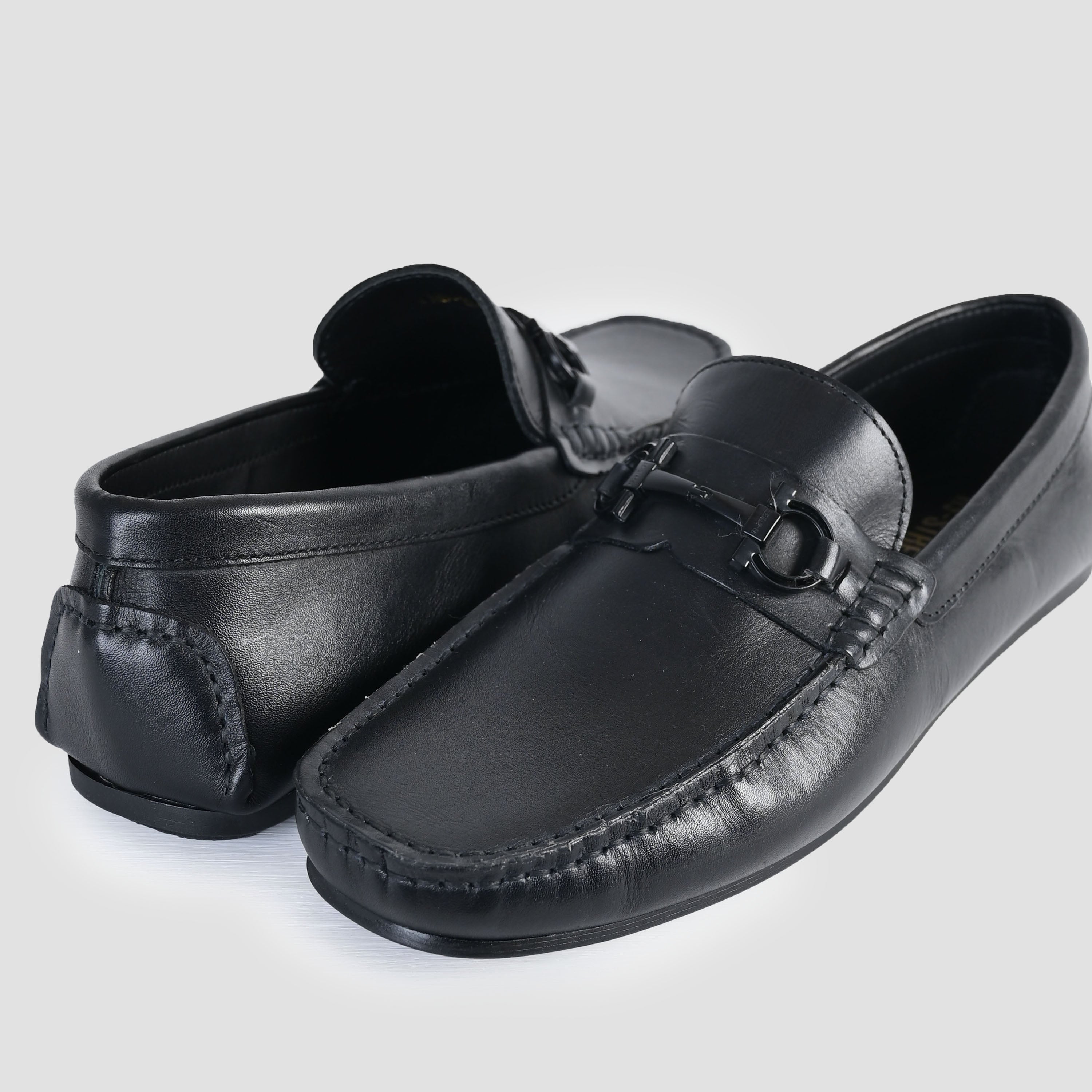 BLACK ANILINE LEATHER MOCCASIN