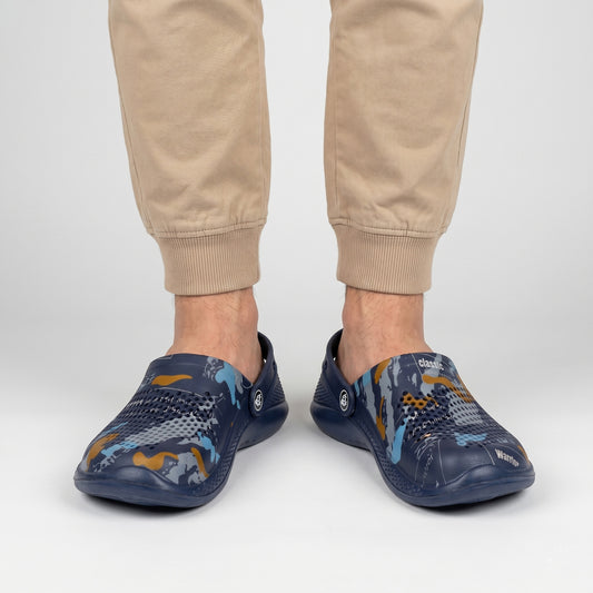 TEXTURED RUBBER CLOGS