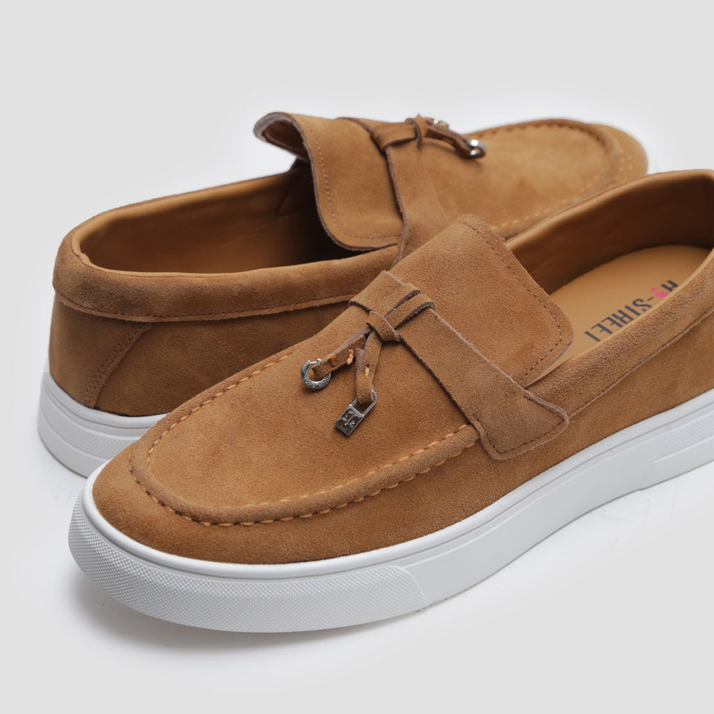 SUEDE SHOES WITH PLIM SOLE