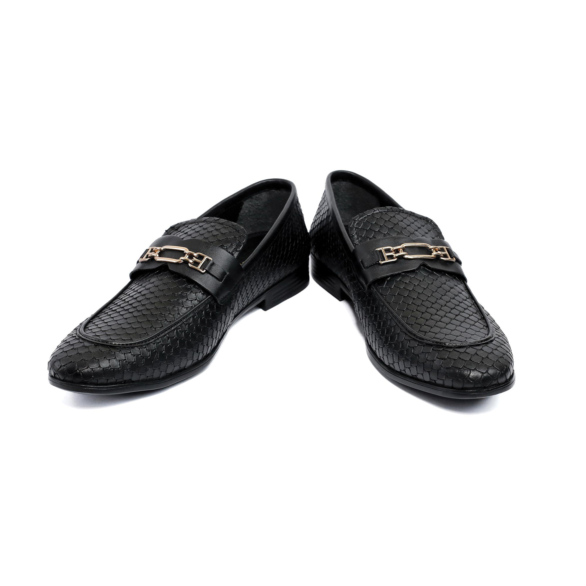 BLACK TEXTURED LEATHER SHOES