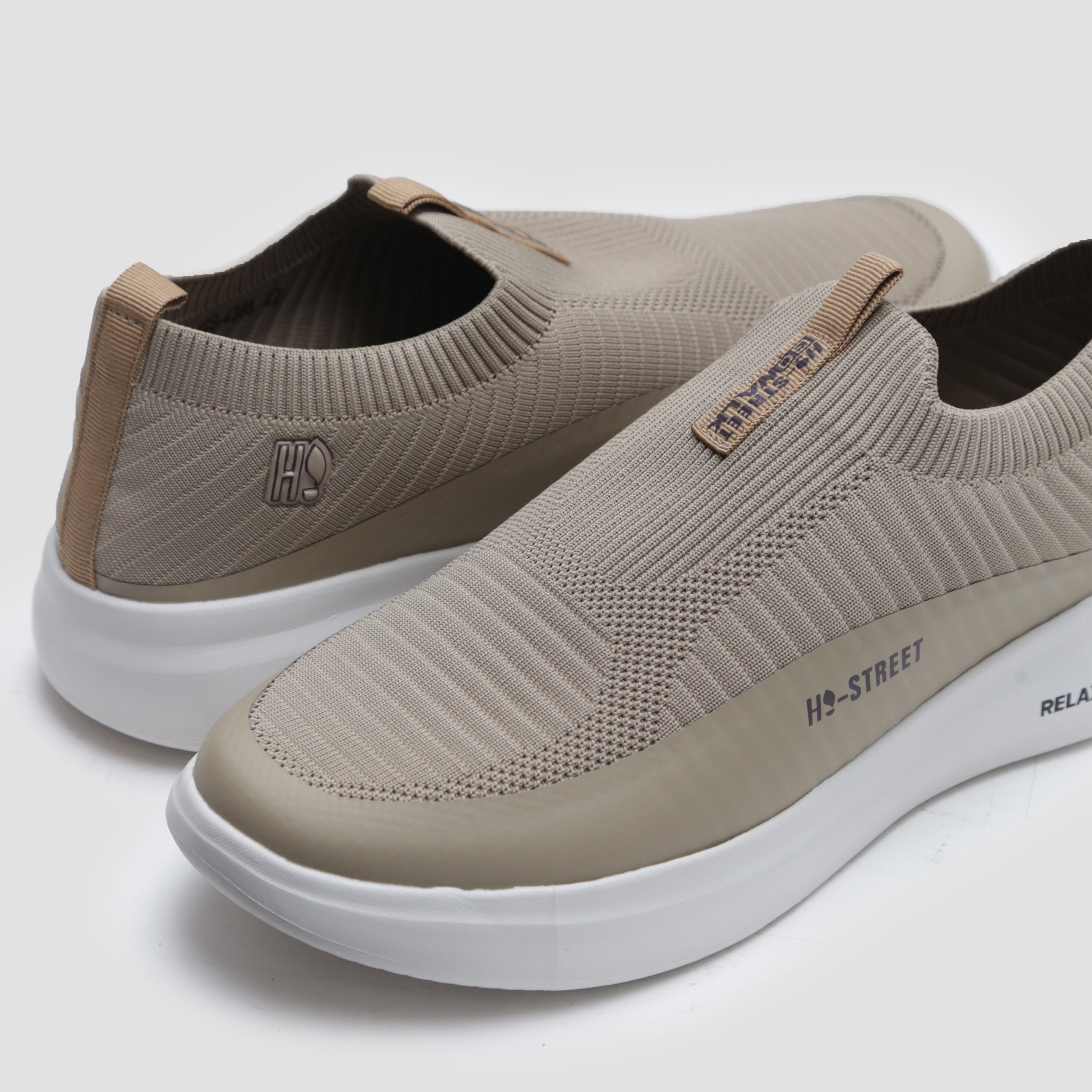 COMFORT SLIP-ON SHOES