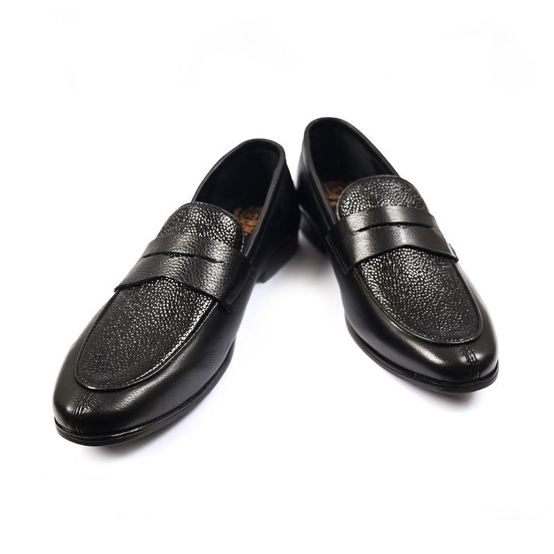 BLACK TEXTURED LEATHER SHOES
