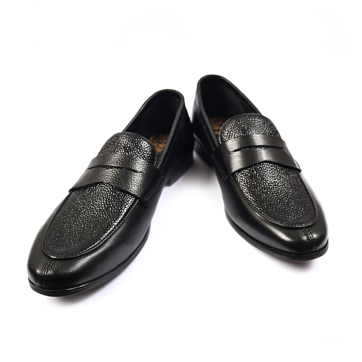 BLACK TEXTURED LEATHER SHOES