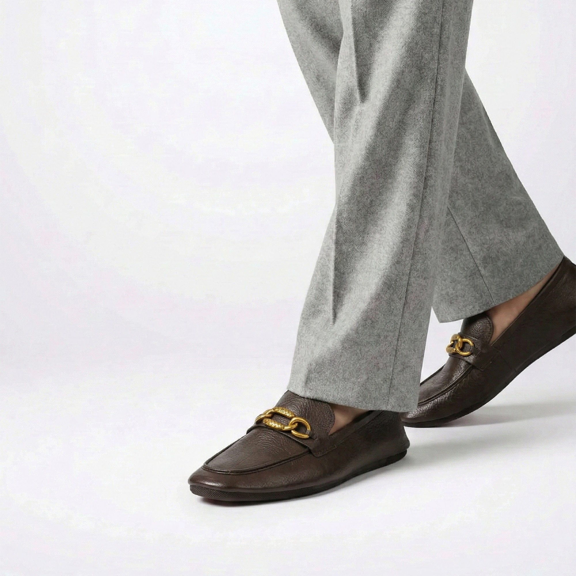 TEXTURED LEATHER SOFT SHOES