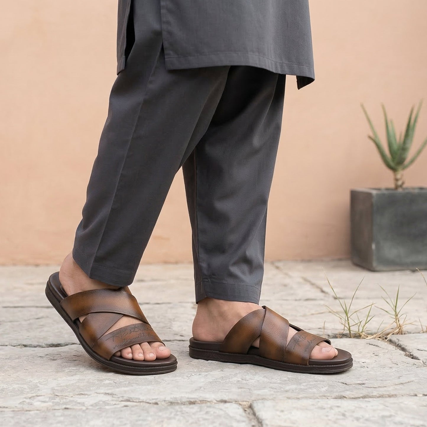 TWO TONE EVA COMFORT SLIPPER