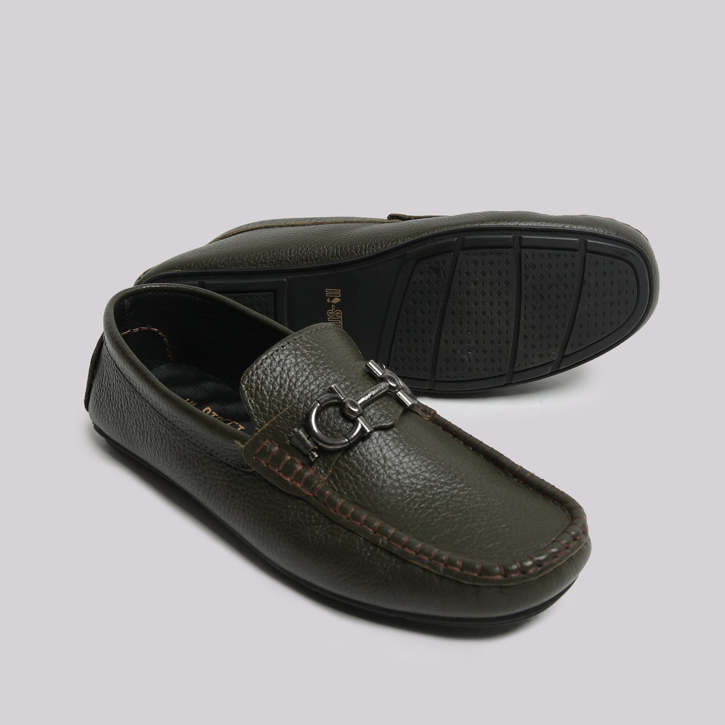 SOFT LEATHER BUCKLE MOCCASIN