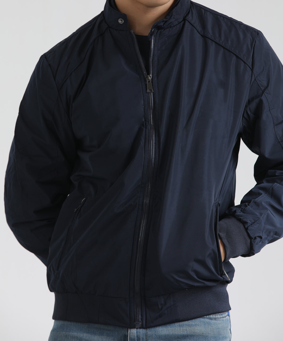 NAVY WINDBREAKER JACKET