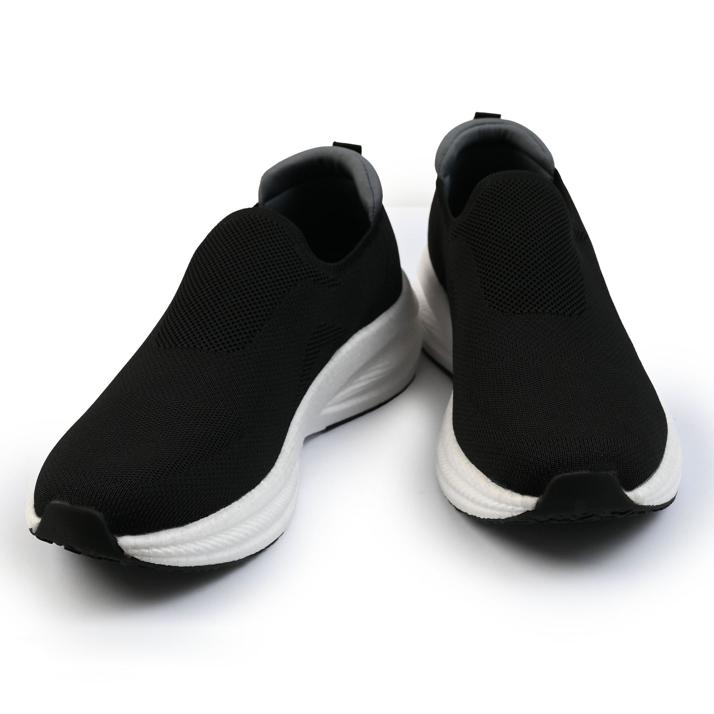 ULTRA  LIGHTWEIGHT KNITED SHOES