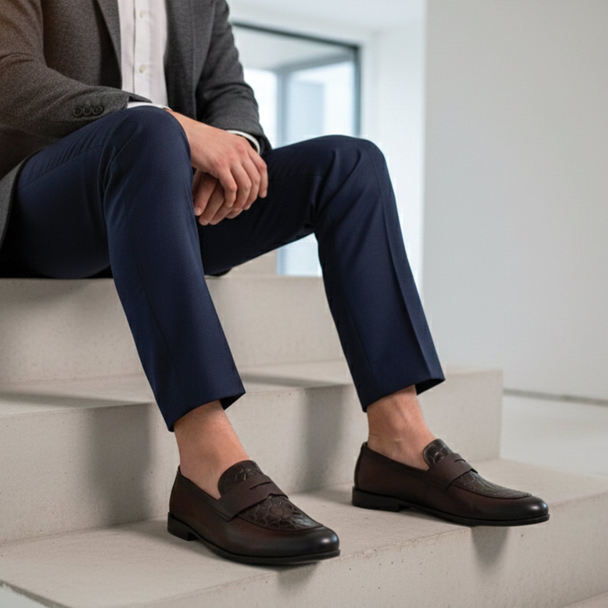 MAROON CROCO TEXTURED SHOES