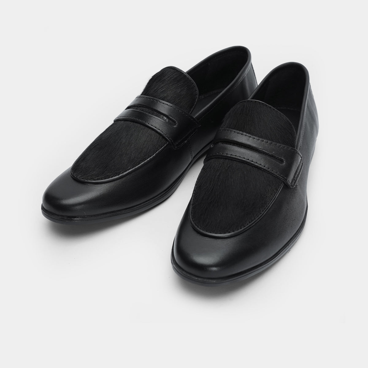 BLACK TEXTURED LEATHER PENNY LOAFERS