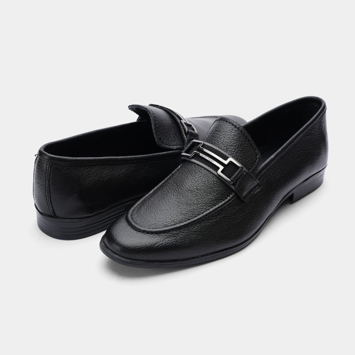 BLACK TEXTURED LEATHER SHOES