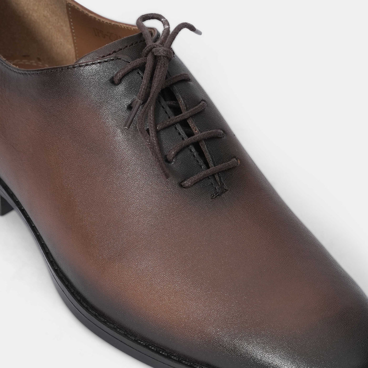BROWN PLAIN LEATHER LACE-UP SHOES