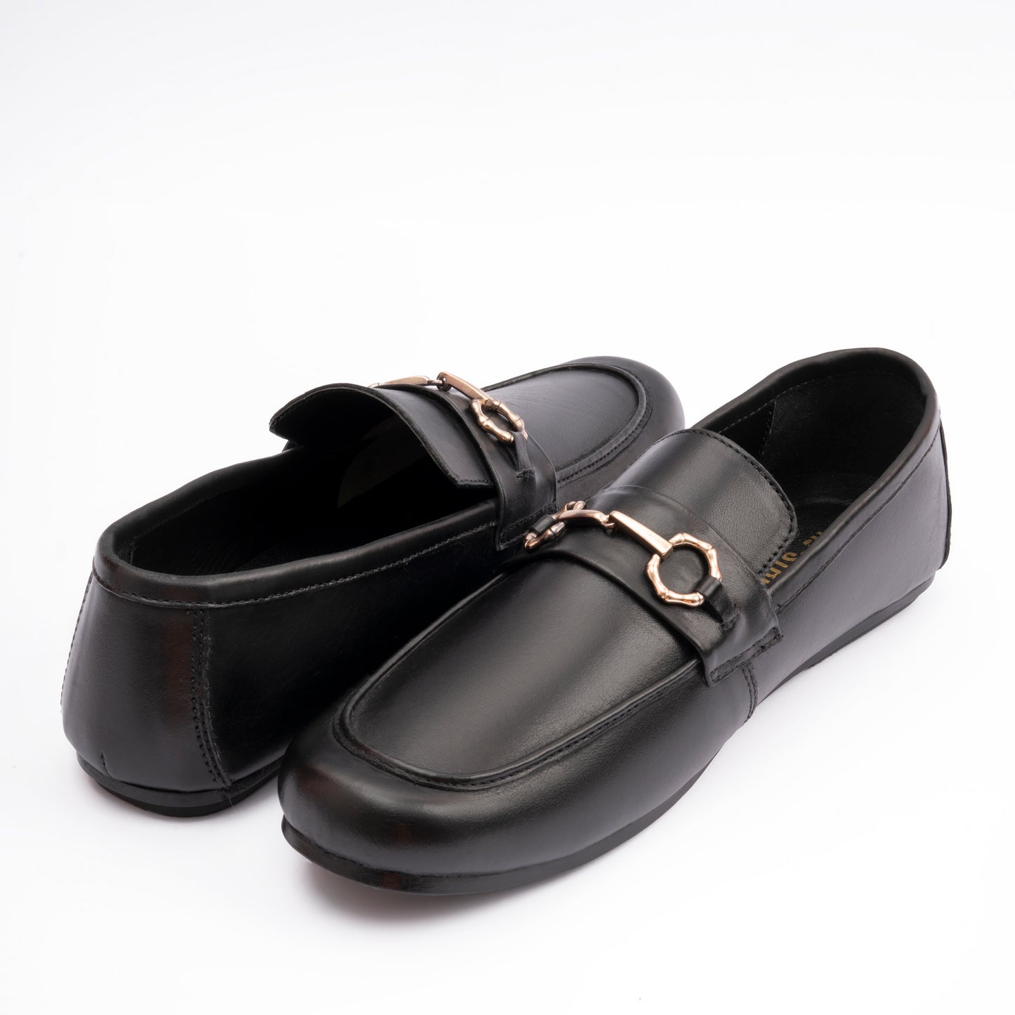 BLACK LEATHER CLASSIC MOCCASINS