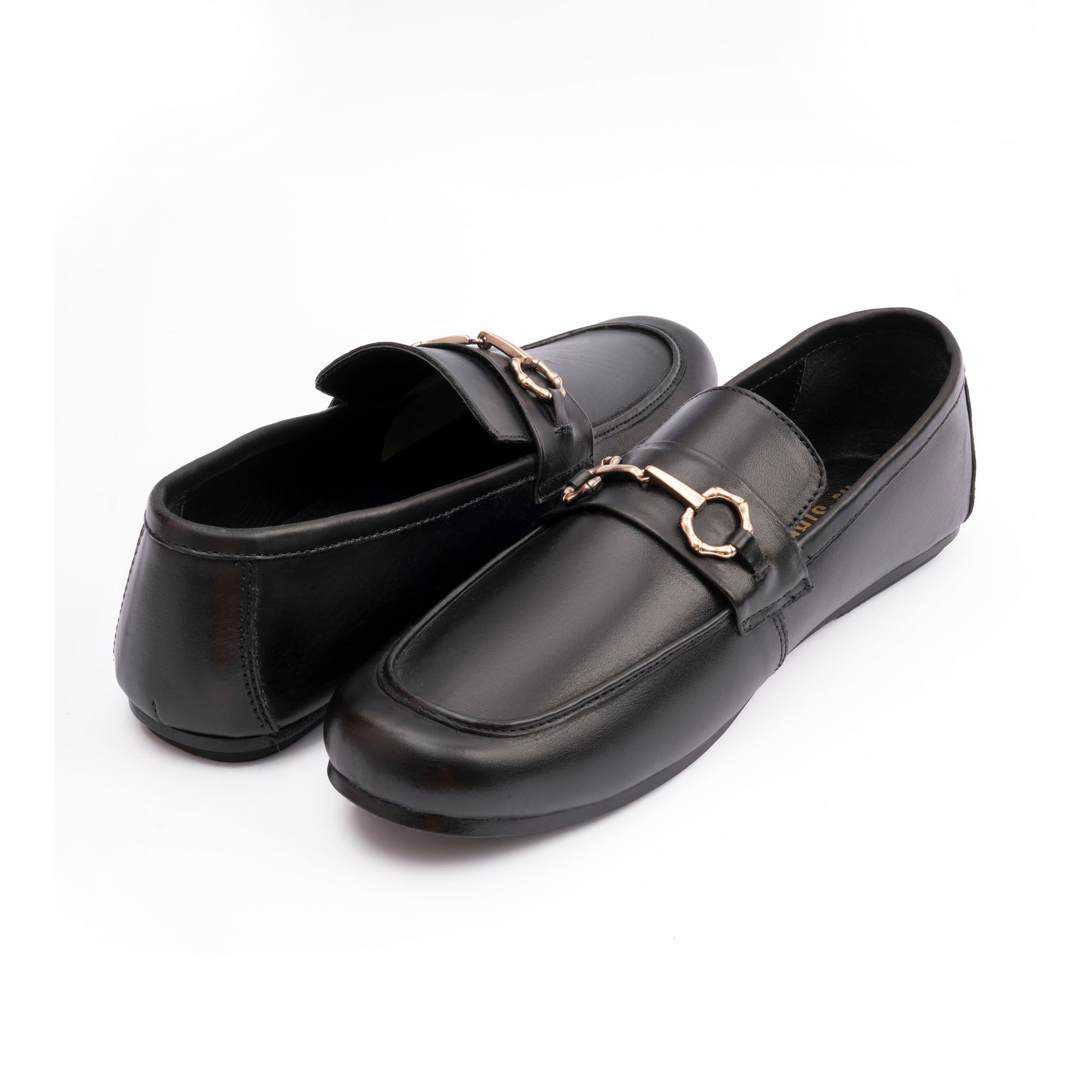 BLACK LEATHER CLASSIC MOCCASINS
