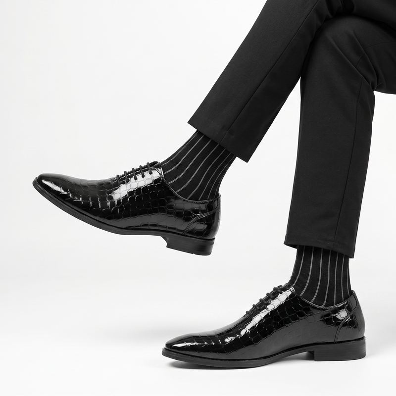 BLACK TEXTURED LACE UP SHOES