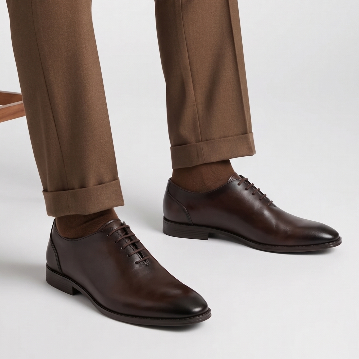 ANILINE LEATHER LACED SHOE