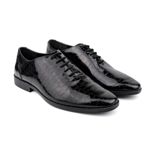 BLACK TEXTURED LACE UP SHOES