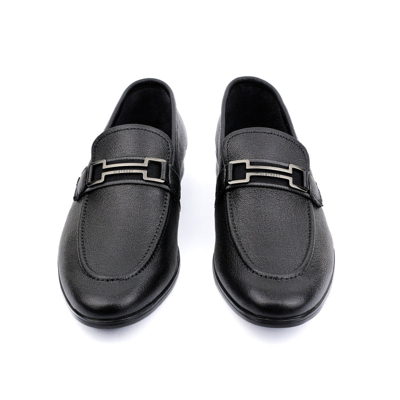 PEBBLE GRAIN LEATHER SHOE