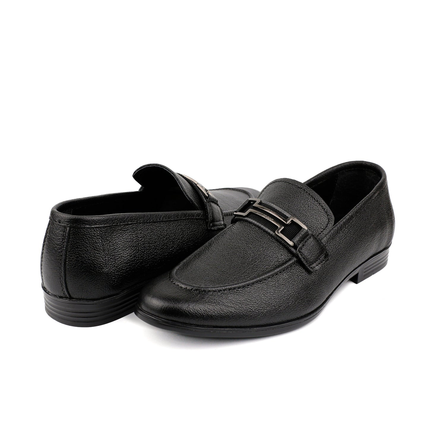 PEBBLE GRAIN LEATHER SHOE