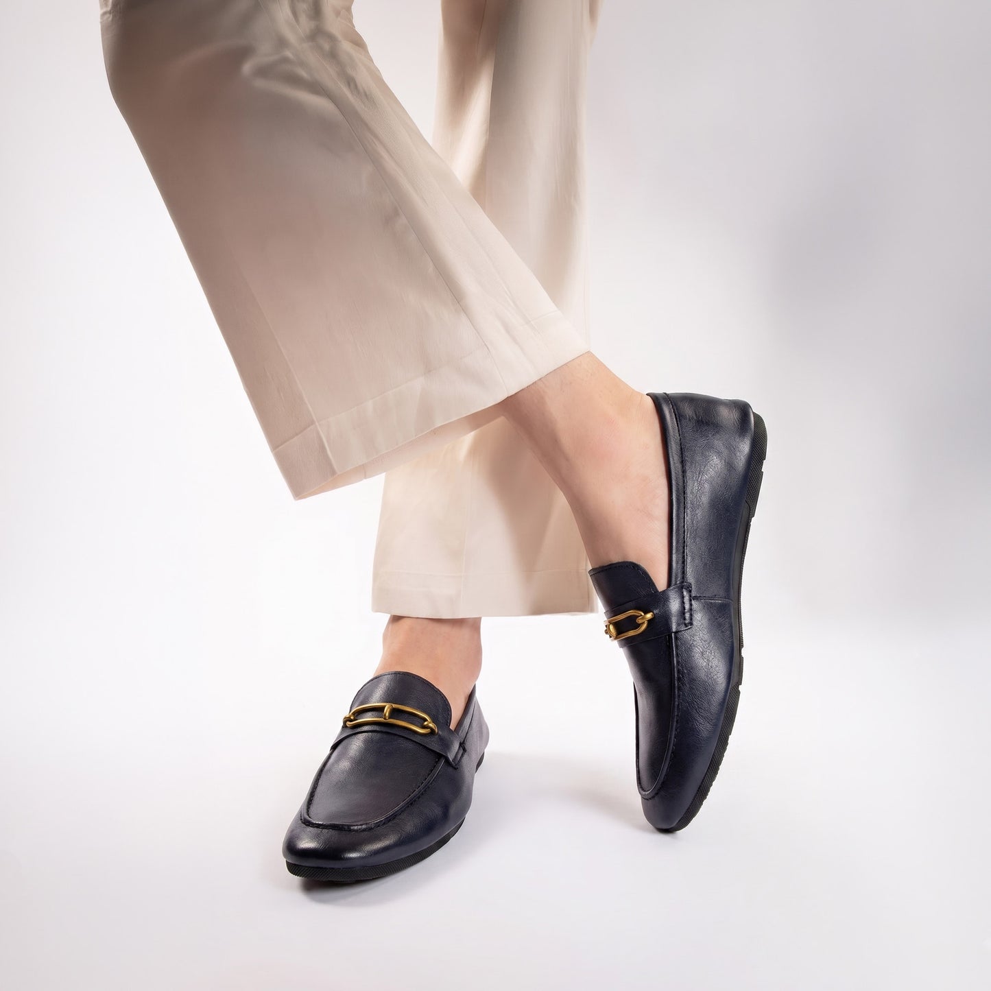 SOFT LEATHER COMFORT LOAFER