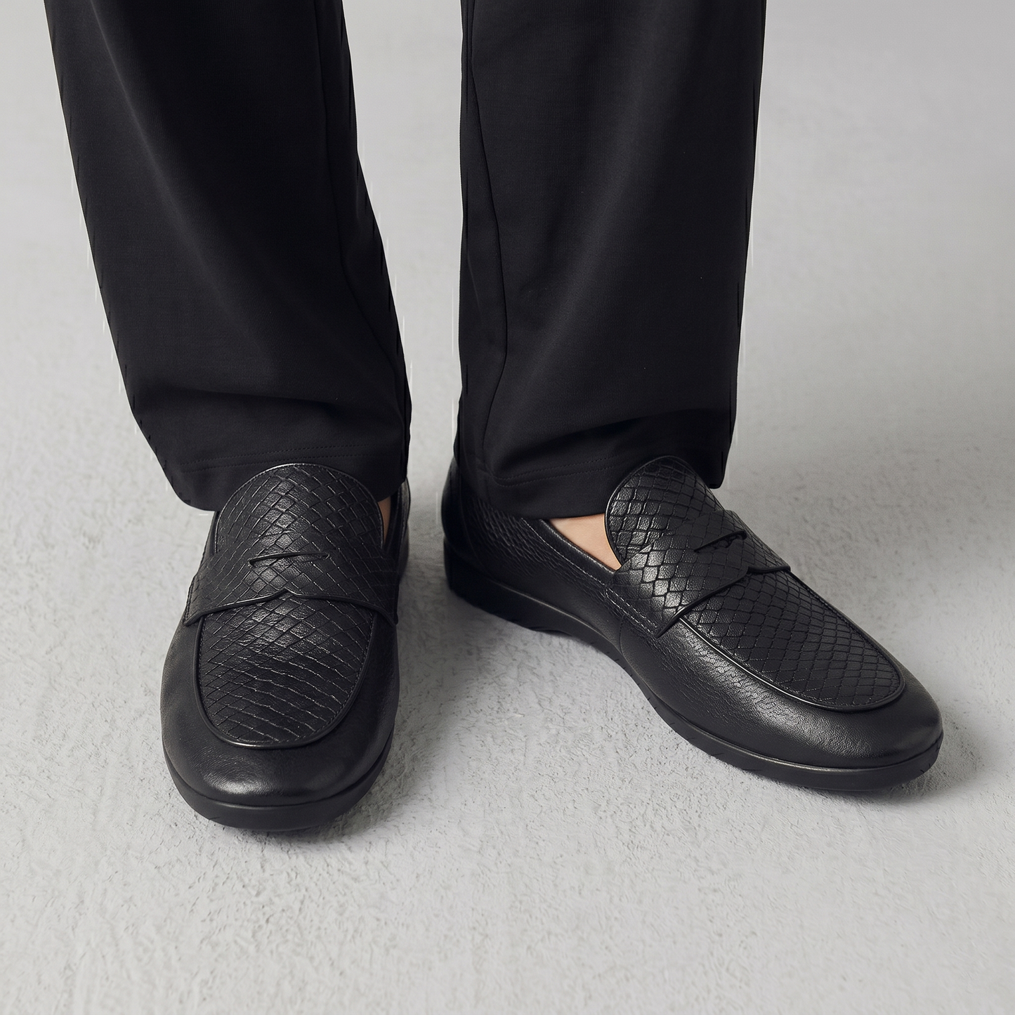 BLACK SPLIT LEATHER LOAFERS