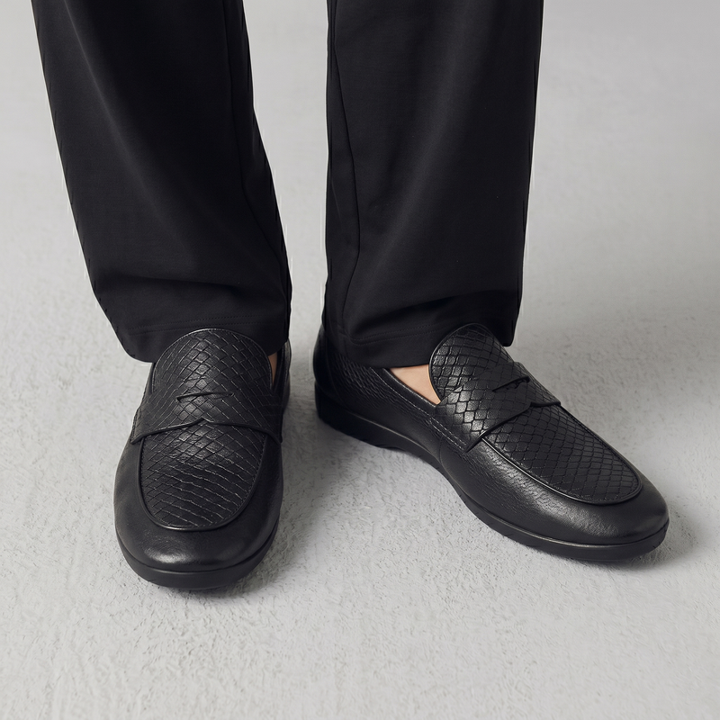 BLACK SPLIT LEATHER LOAFERS