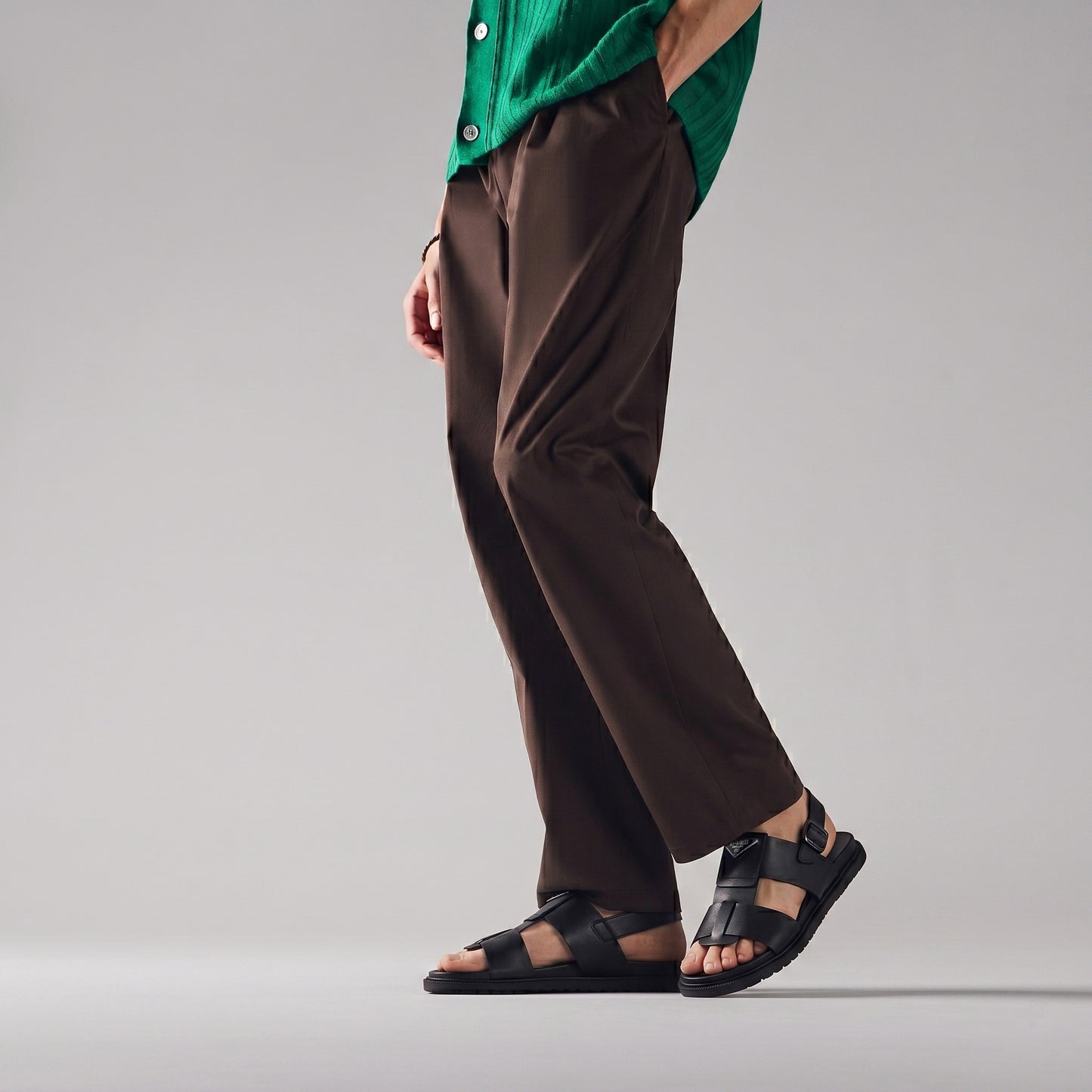 BLACK ANILINE LEATHER SANDAL