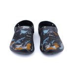 TEXTURED RUBBER CLOGS