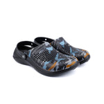 TEXTURED RUBBER CLOGS