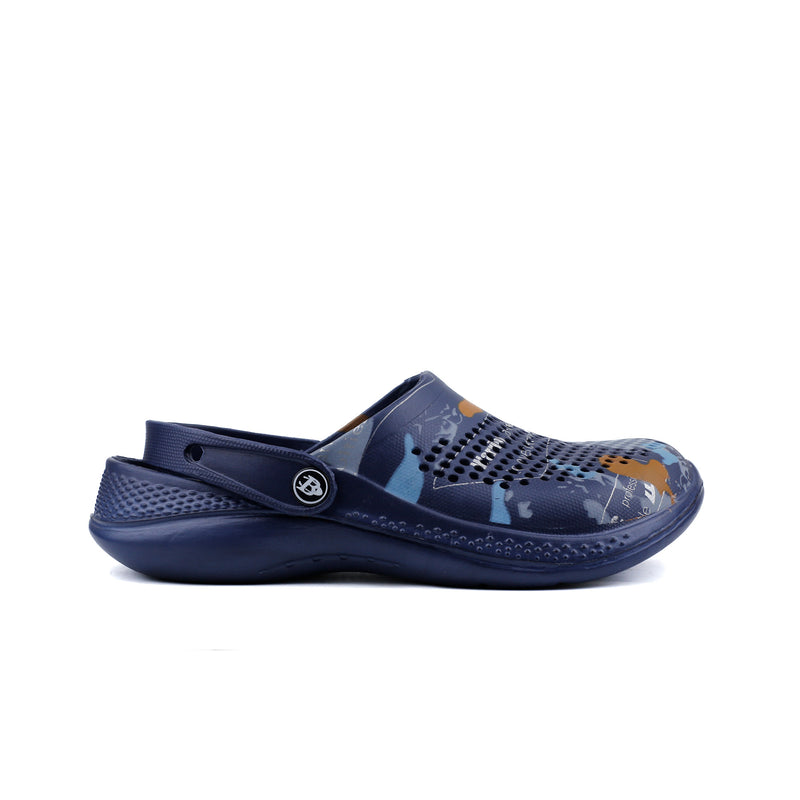 TEXTURED RUBBER CLOGS
