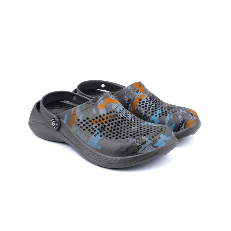 TEXTURED RUBBER CLOGS