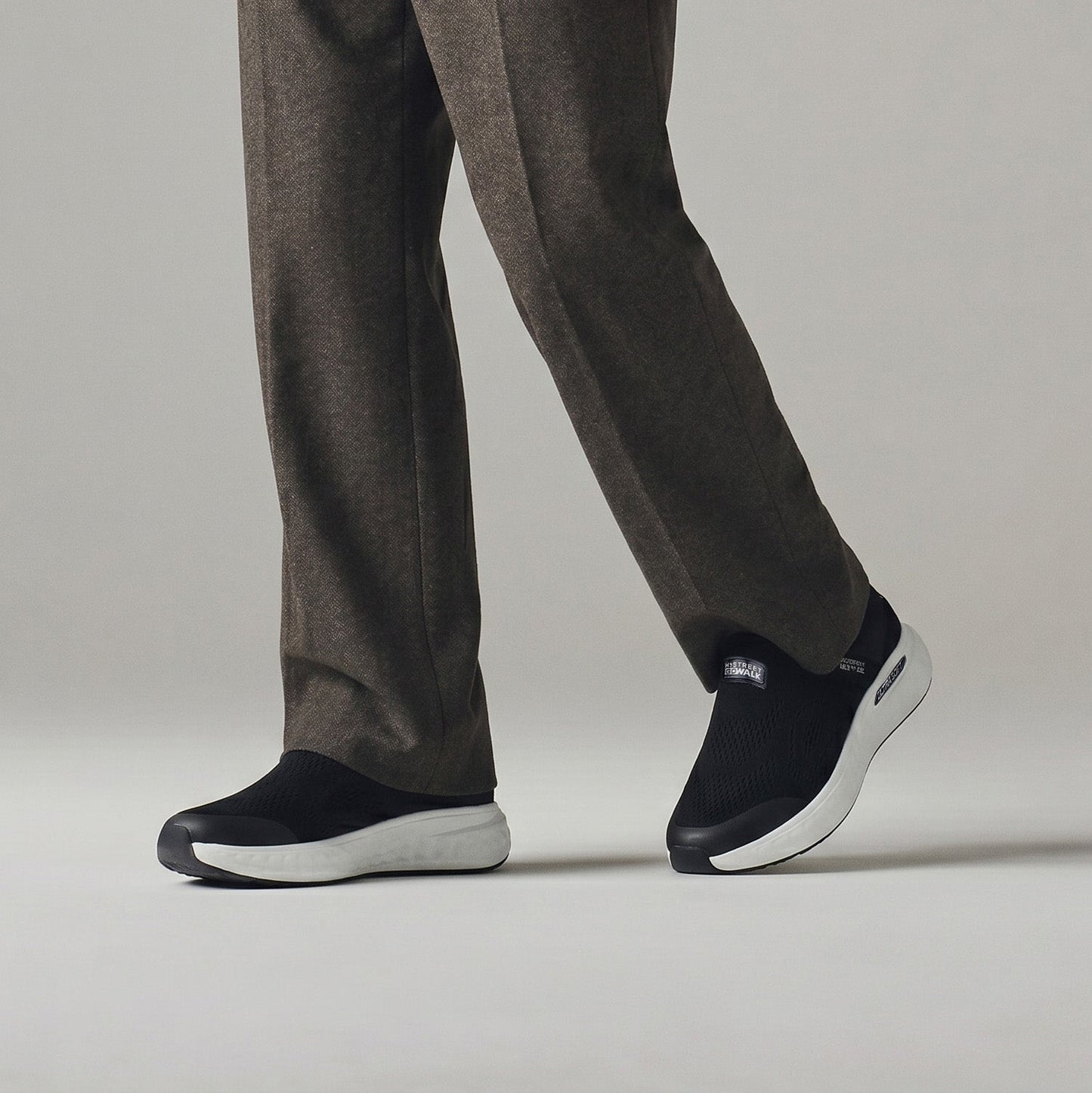 BLACK HAND FREE TECH SHOES - Hi-Street