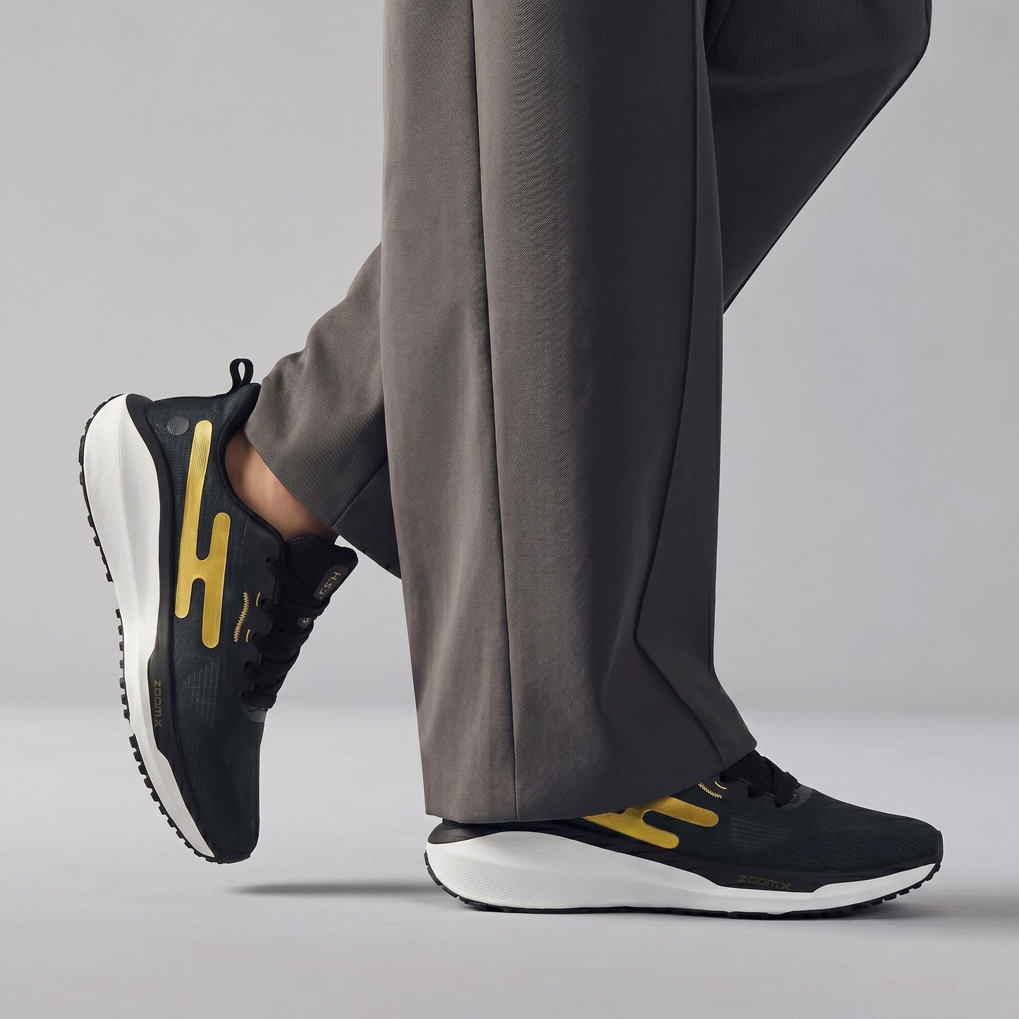 BLACK MEMORY TECH TRAINER - Hi-Street
