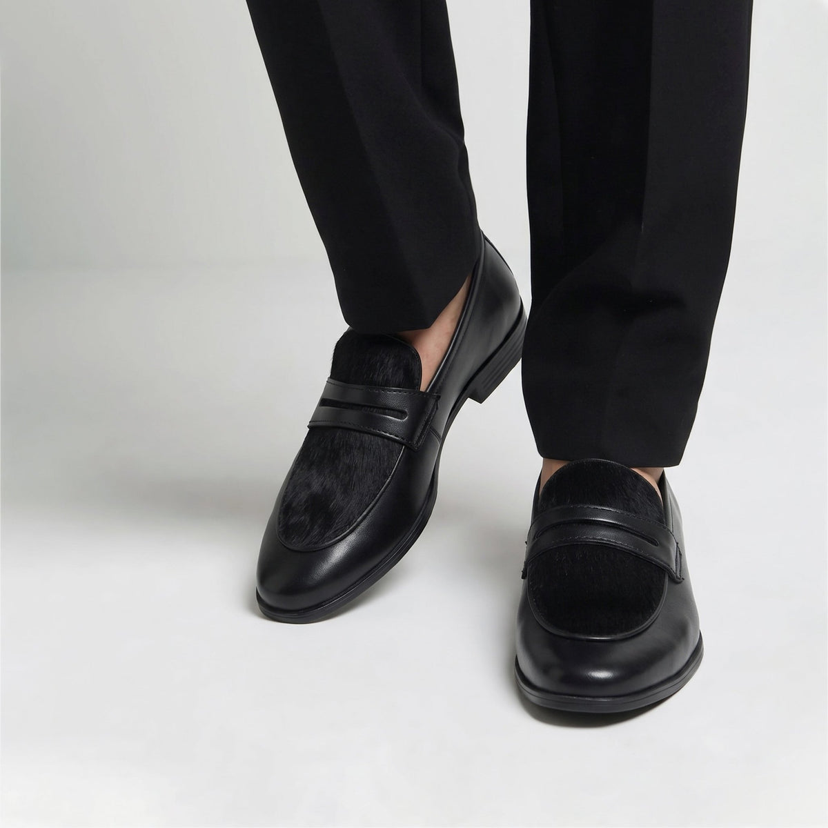 BLACK TEXTURED LEATHER PENNY LOAFERS - Hi-Street