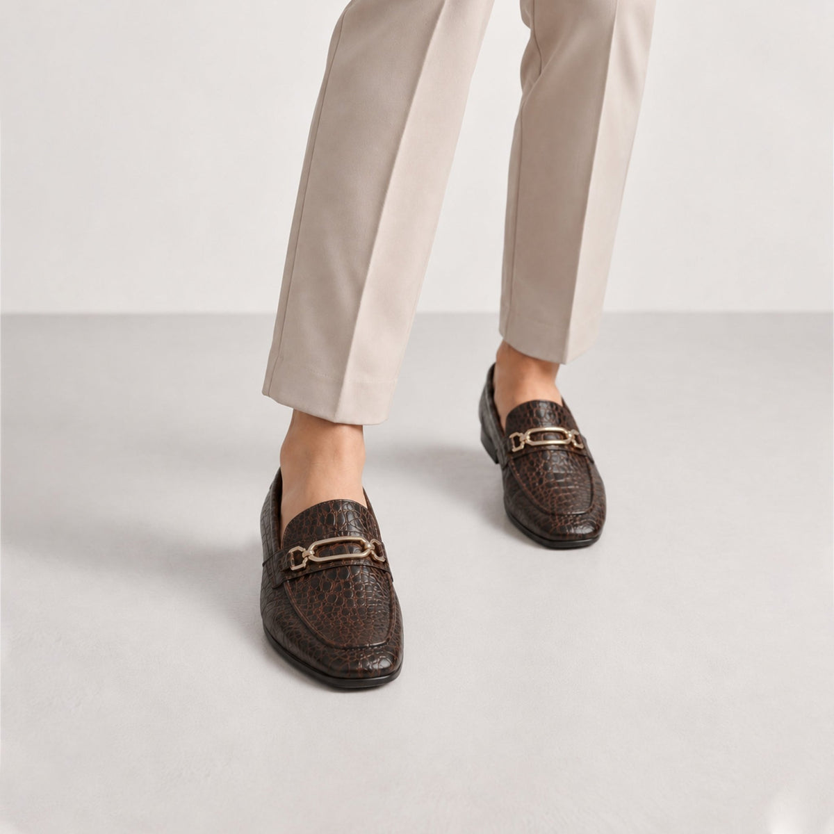 BROWN TEXTURED LEATHER LOAFER - Hi-Street