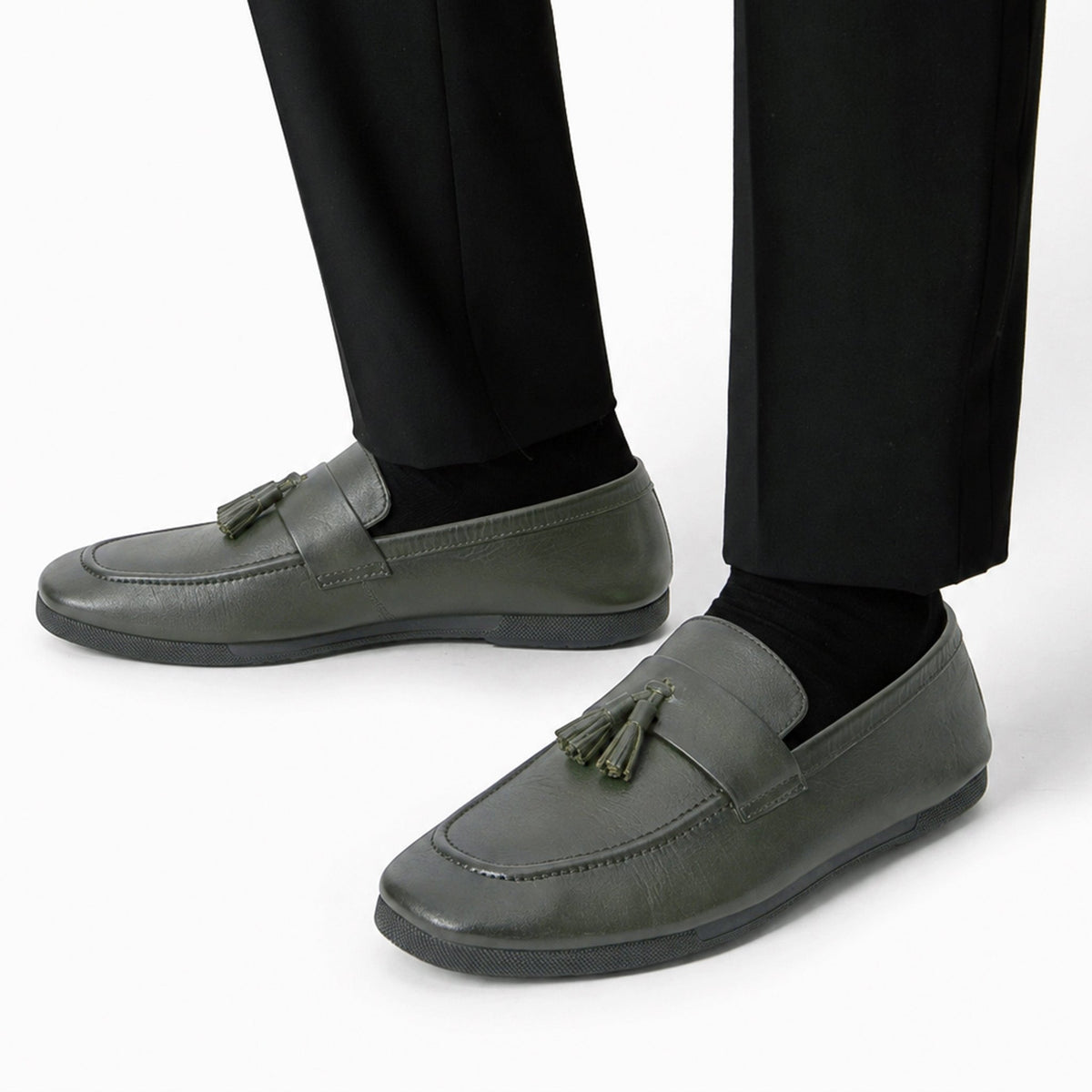 SOFT LEATHER SHOES WITH TASSEL - Hi-Street