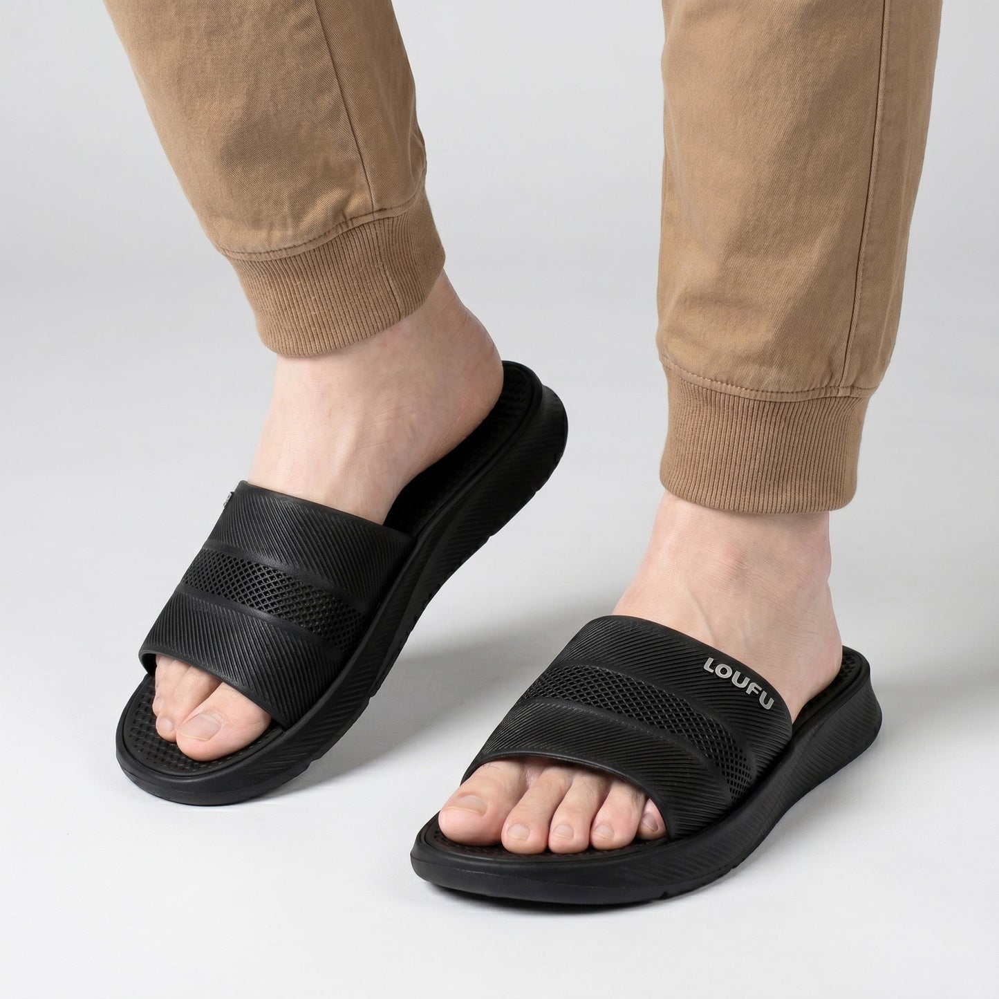 TEXTURED RUBBER SLIDES - Hi-Street