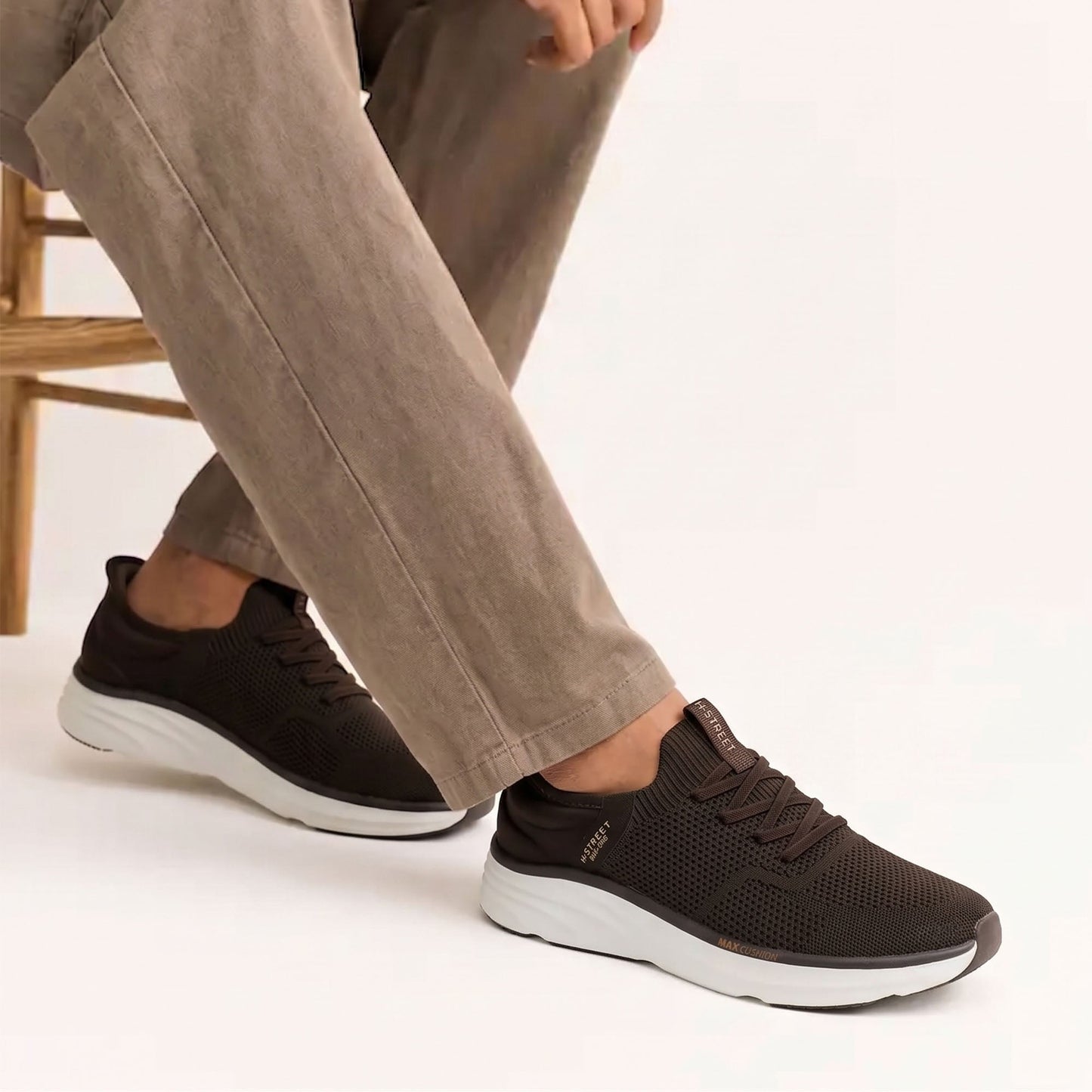 ULTRA LIGHT HANDS FREE SHOES - Hi-Street