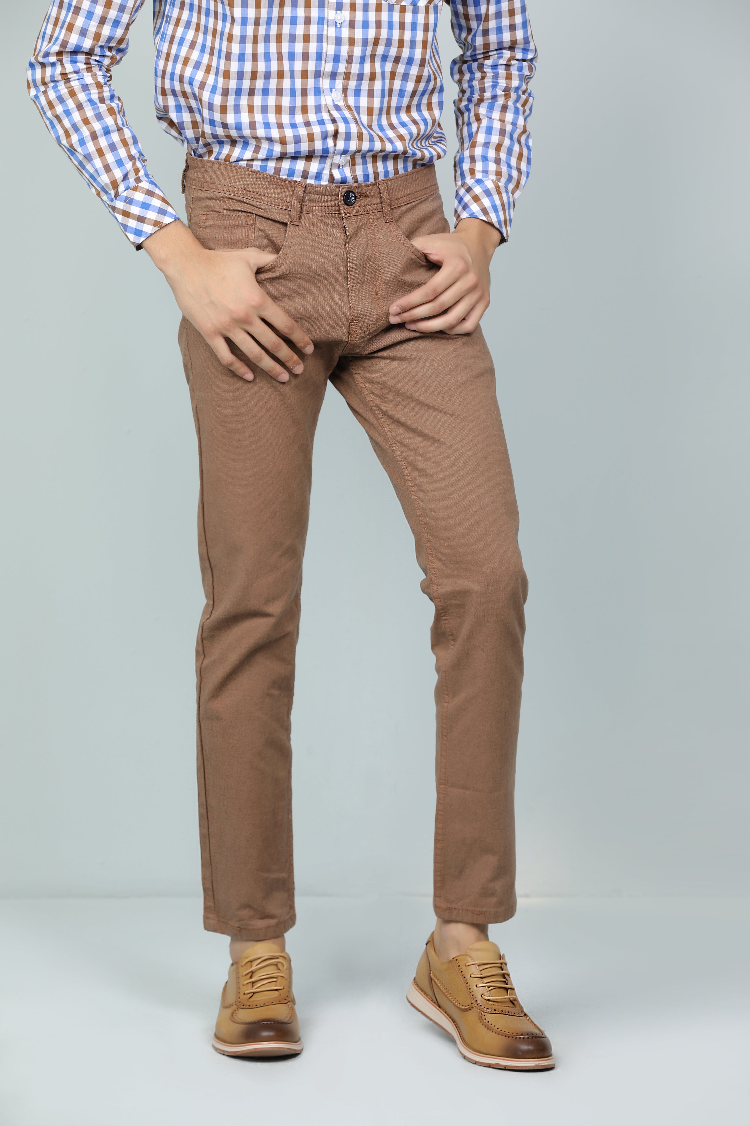 ROUND POCKET SLIM FIT CHINO