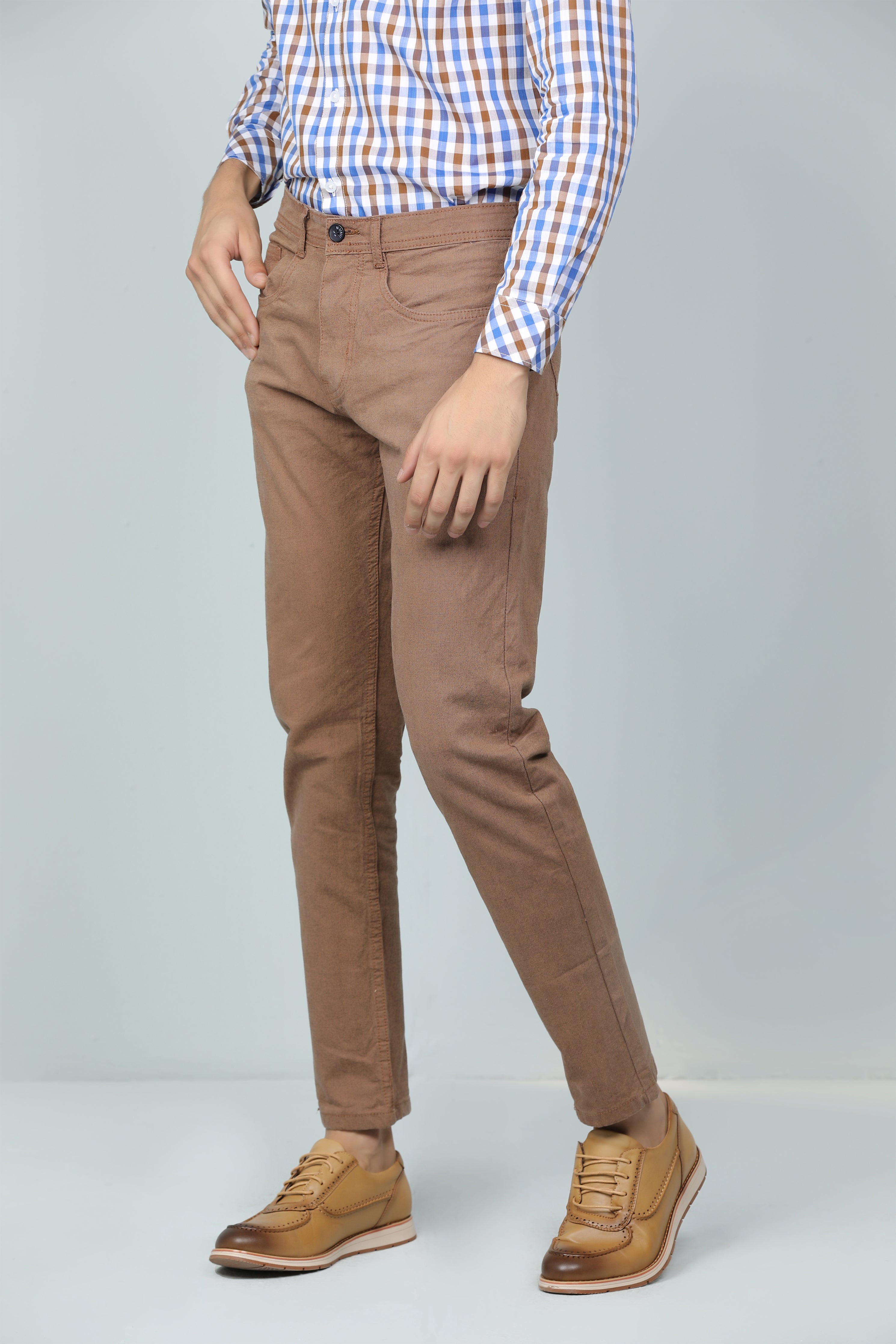 ROUND POCKET SLIM FIT CHINO