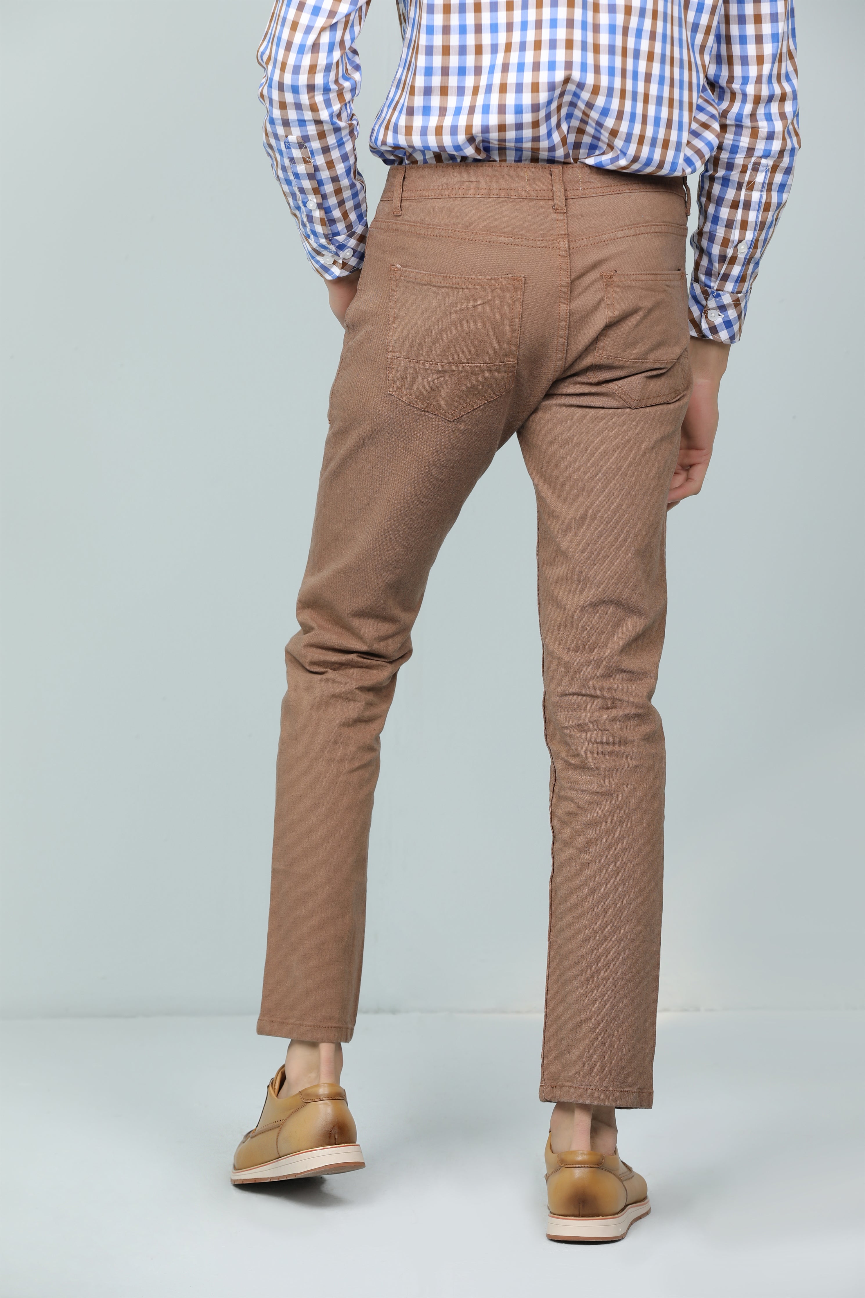 ROUND POCKET SLIM FIT CHINO