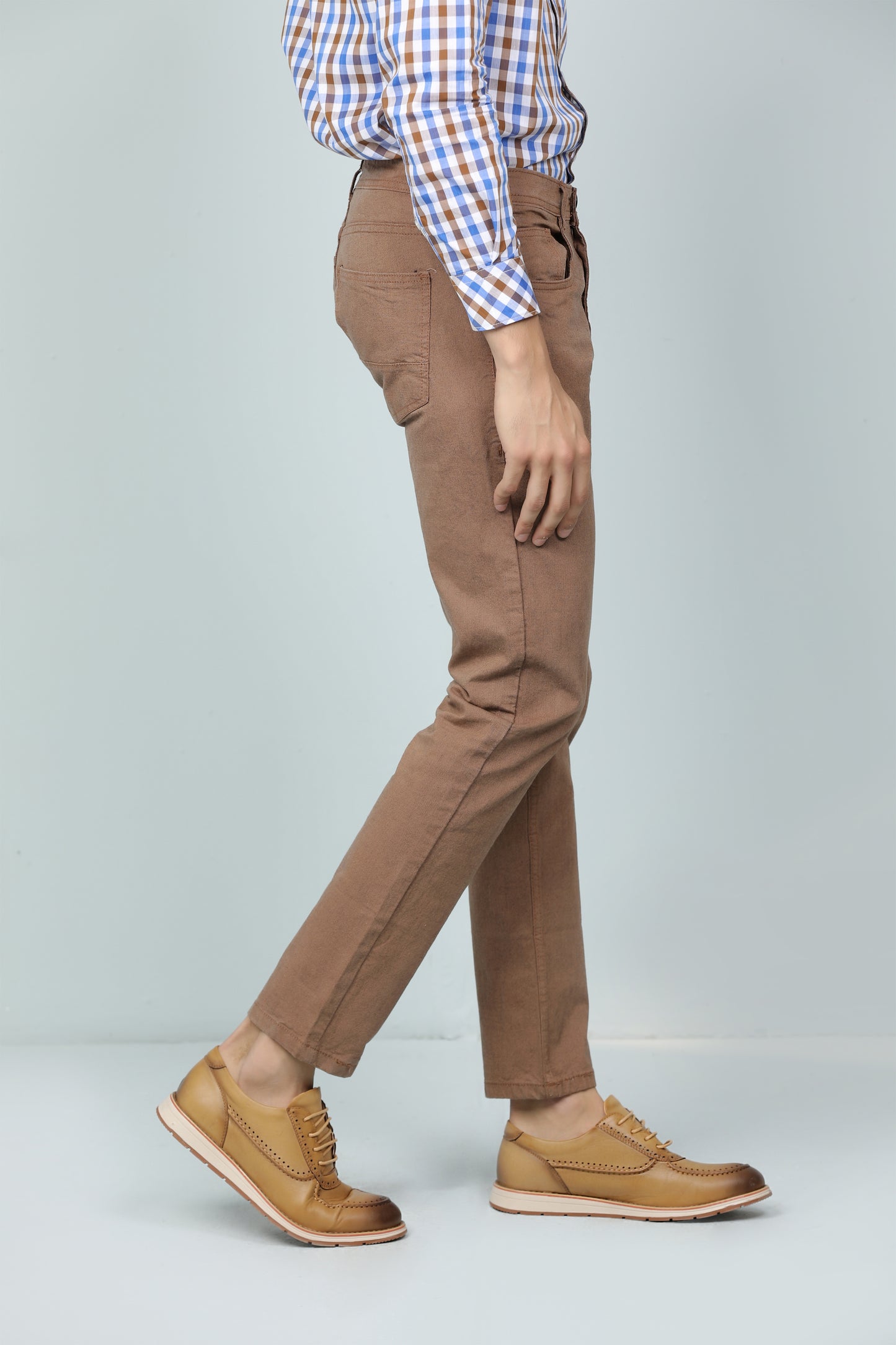 ROUND POCKET SLIM FIT CHINO