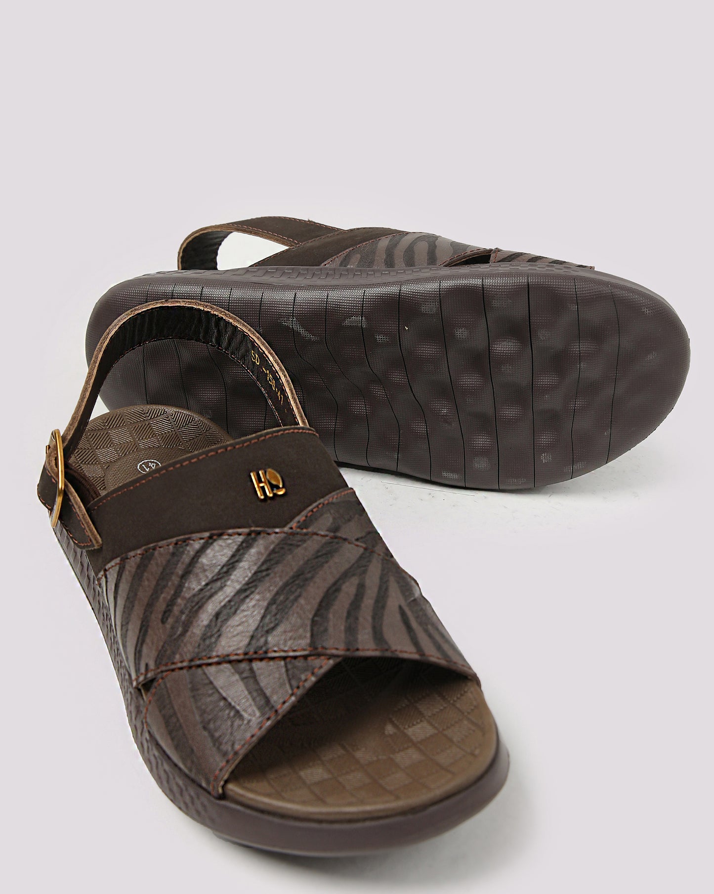 Wavy Textured Comfort Sandal