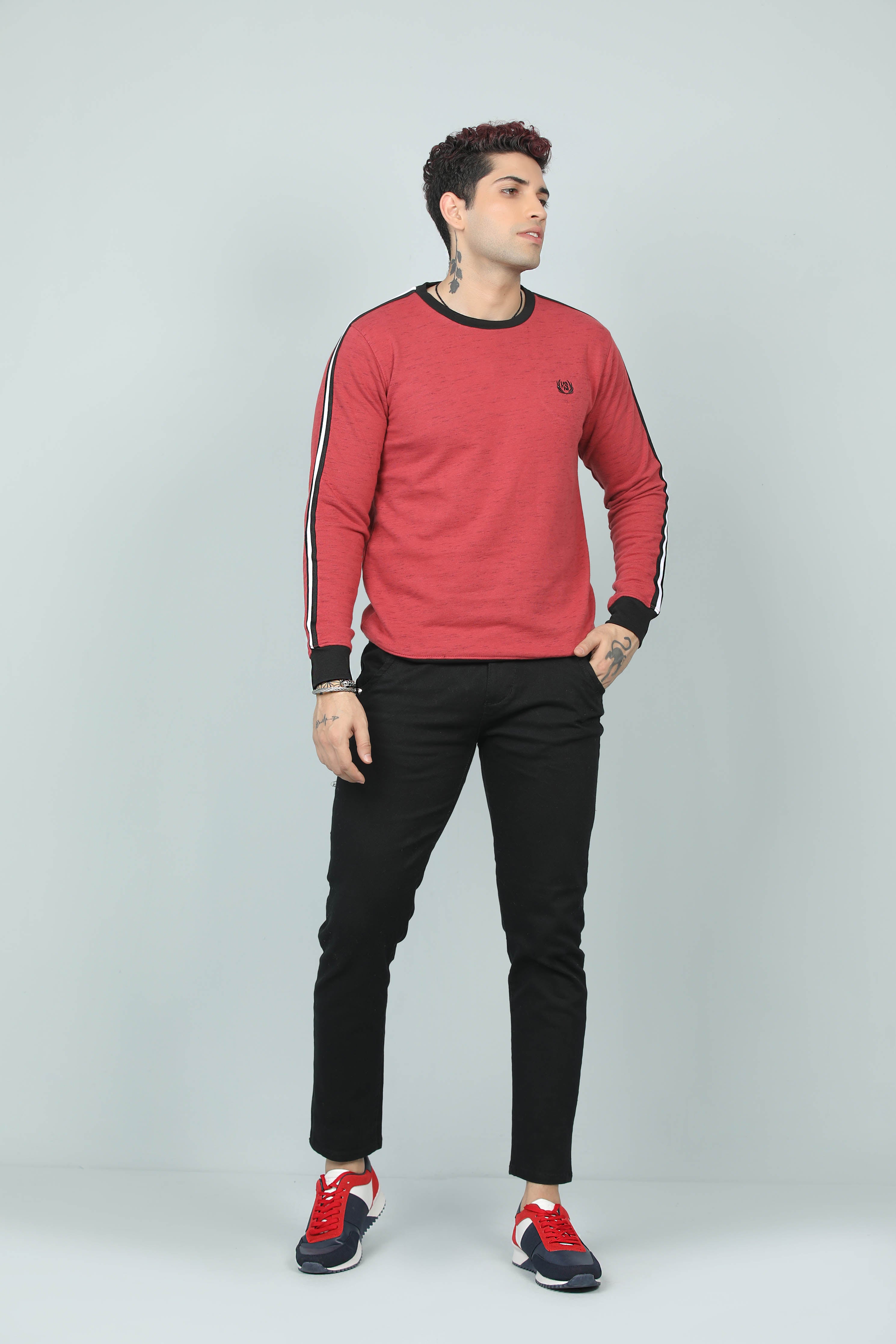 RED SWEAT SHIRT WITH STRIPE DETAILS